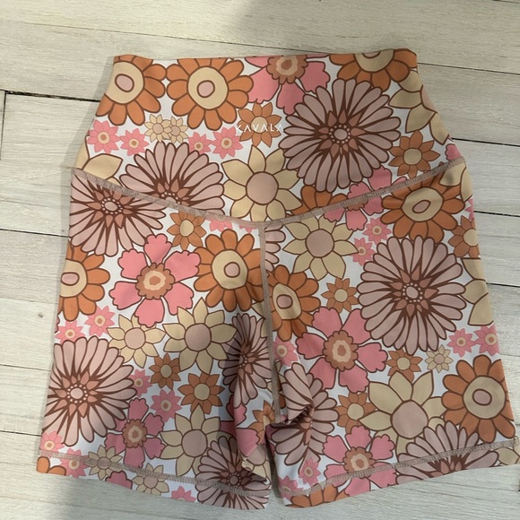 Floral bike shorts - Picture 2 of 2